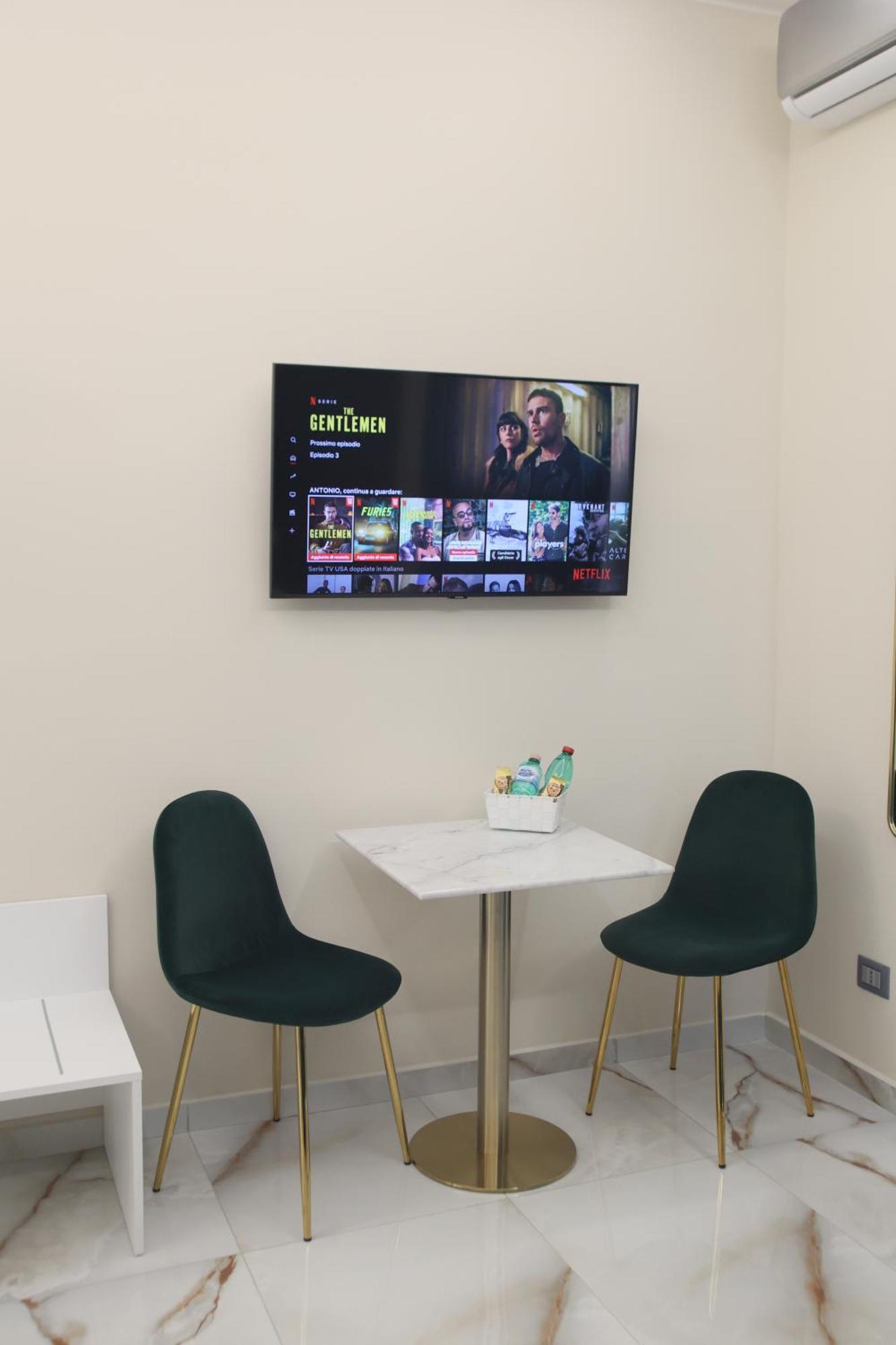Affittacamere Napoli Central Suites *