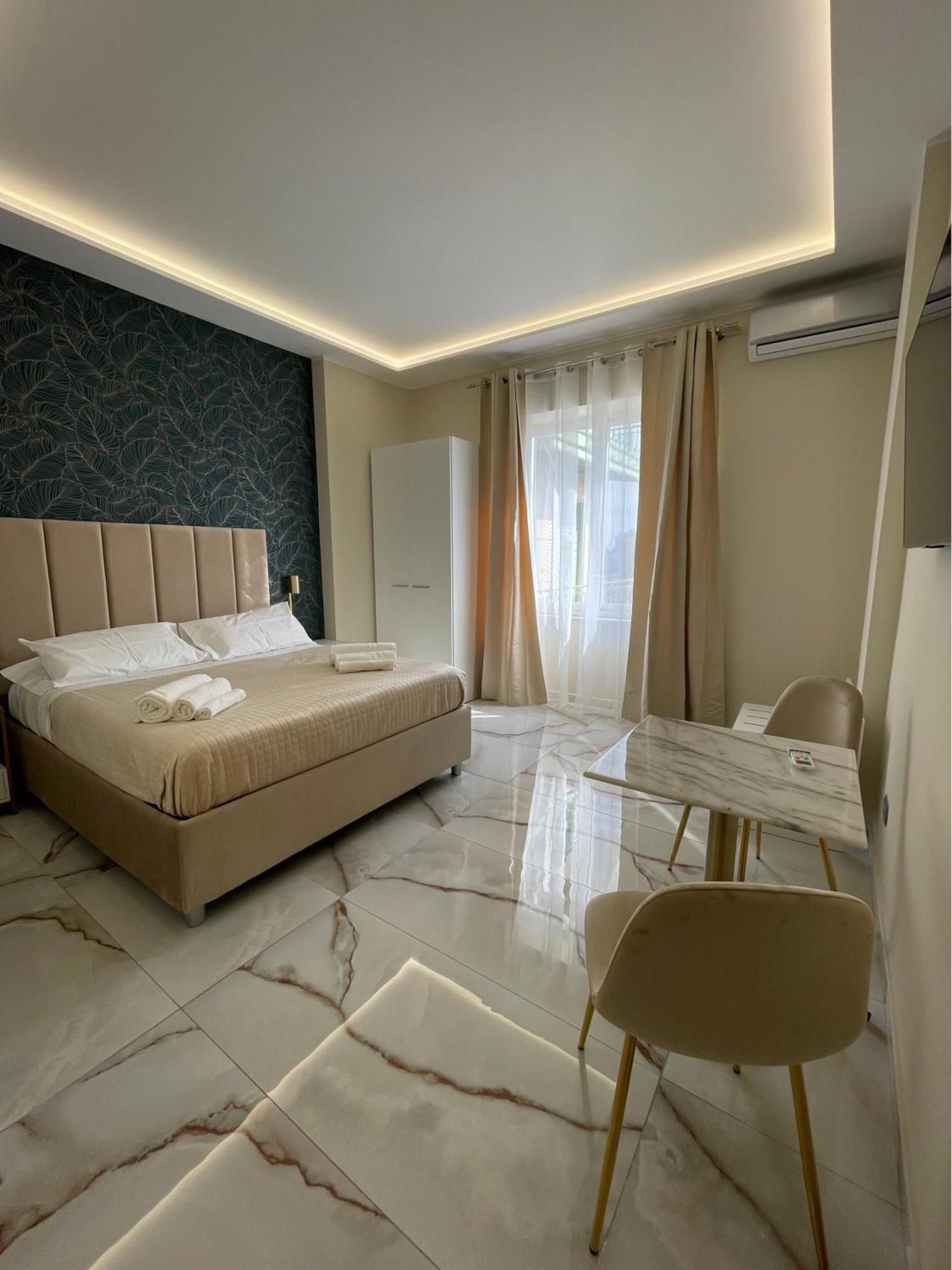 Napoli Central Suites