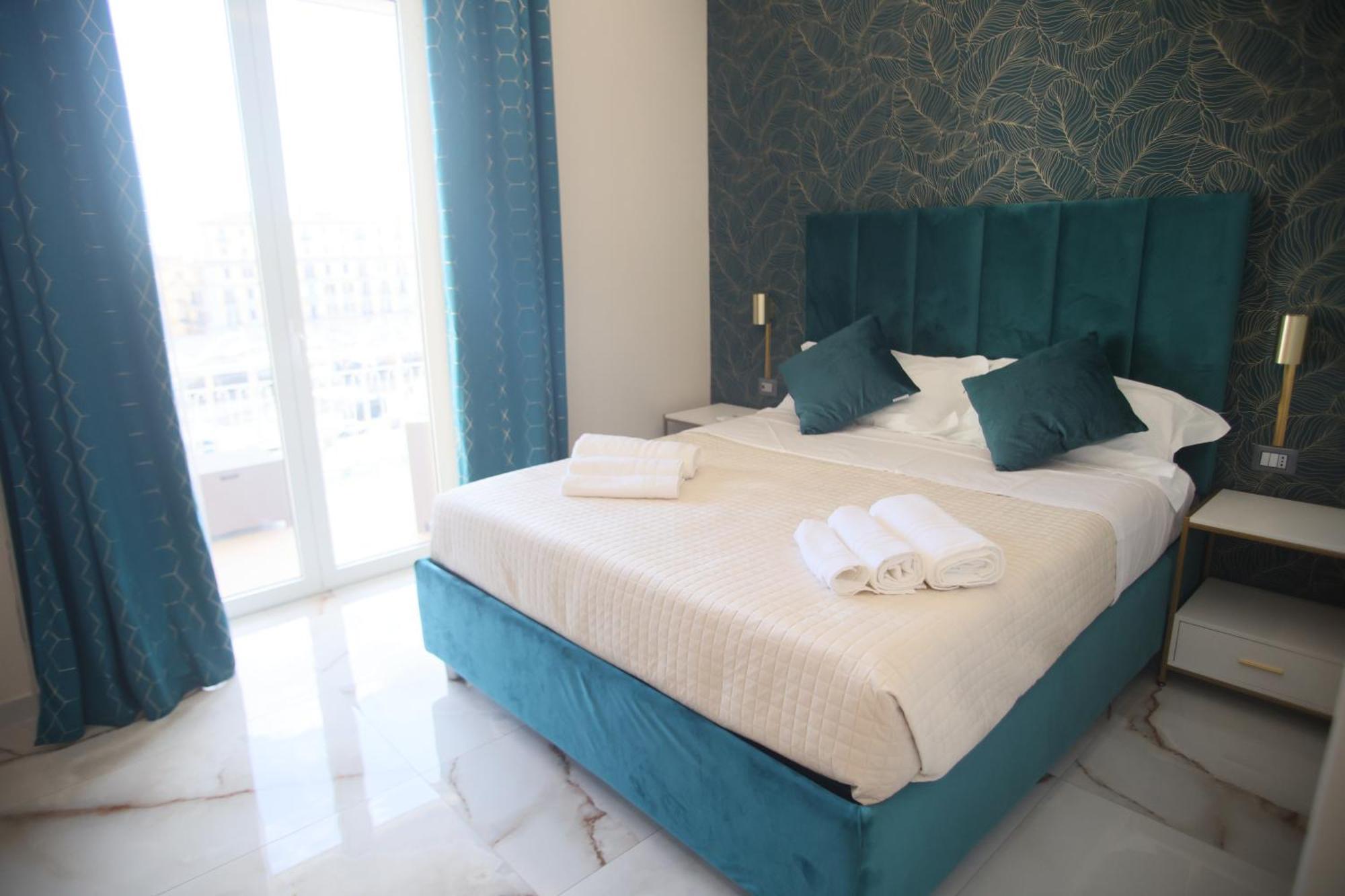 Napoli Central Suites