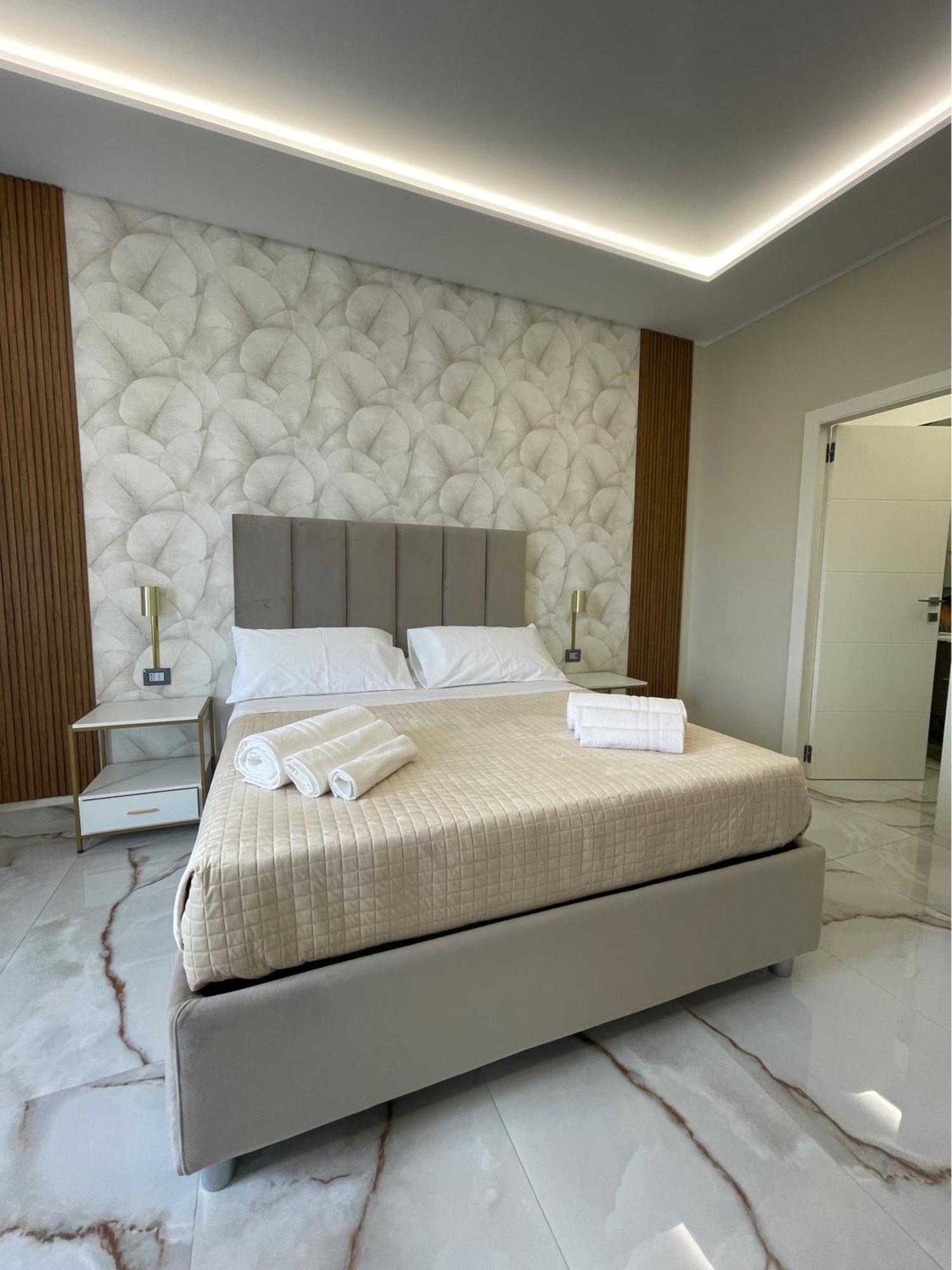 Napoli Central Suites