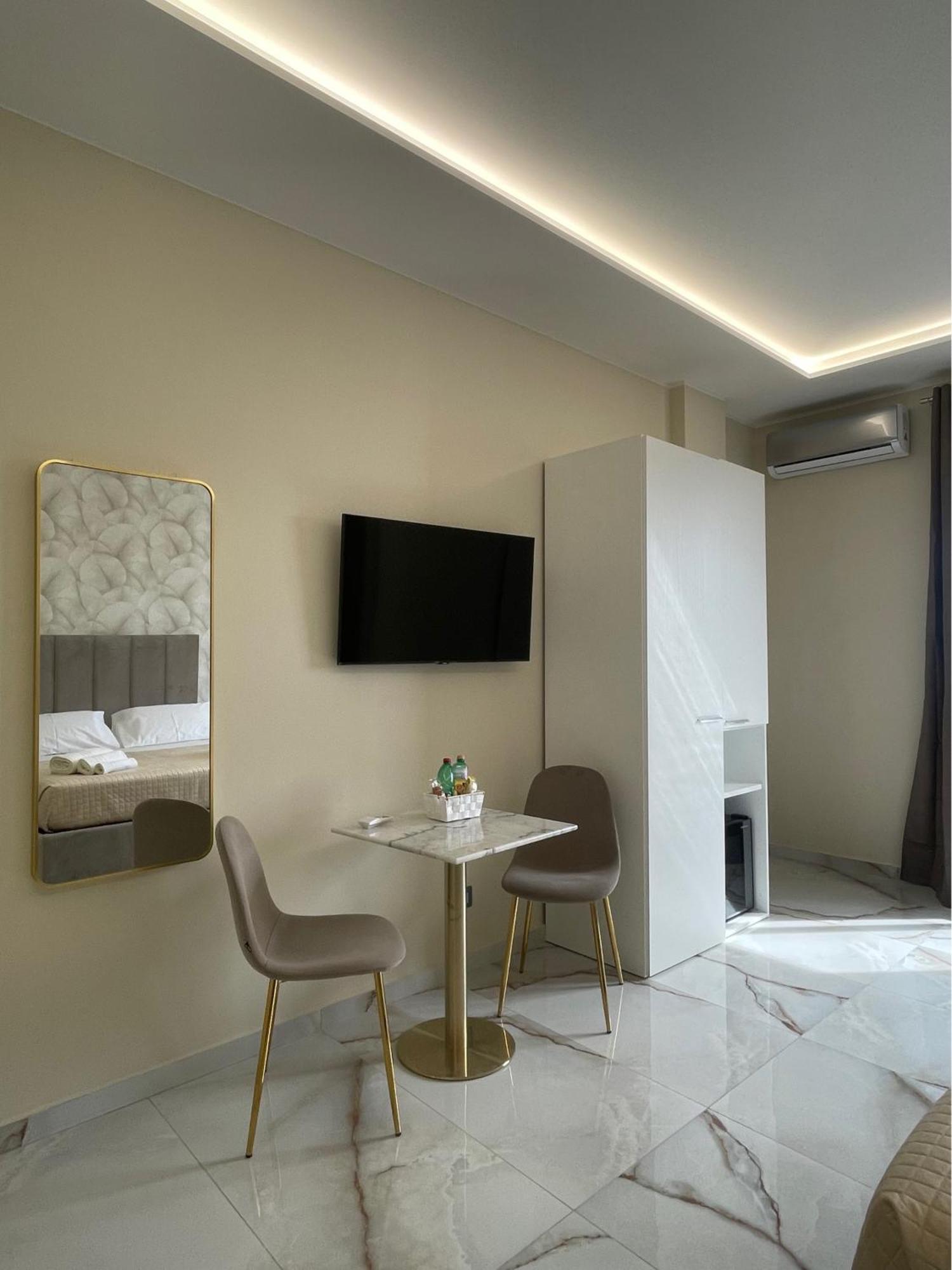 Napoli Central Suites