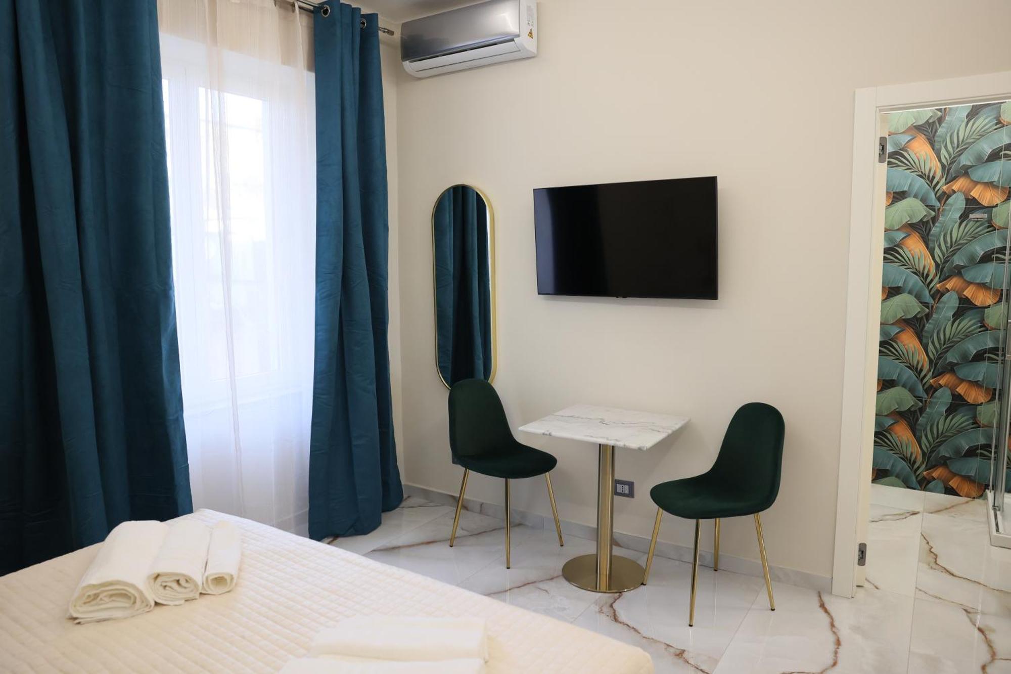 Napoli Central Suites * Naples