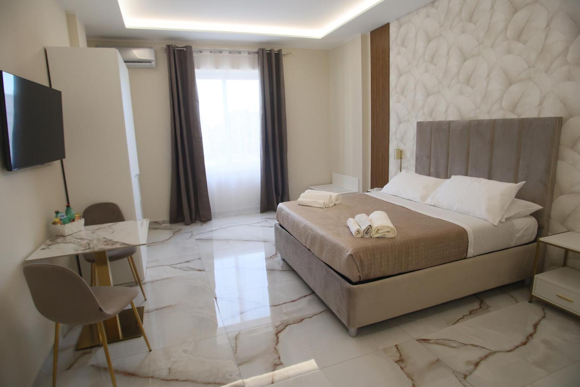 Napoli Central Suites Naples