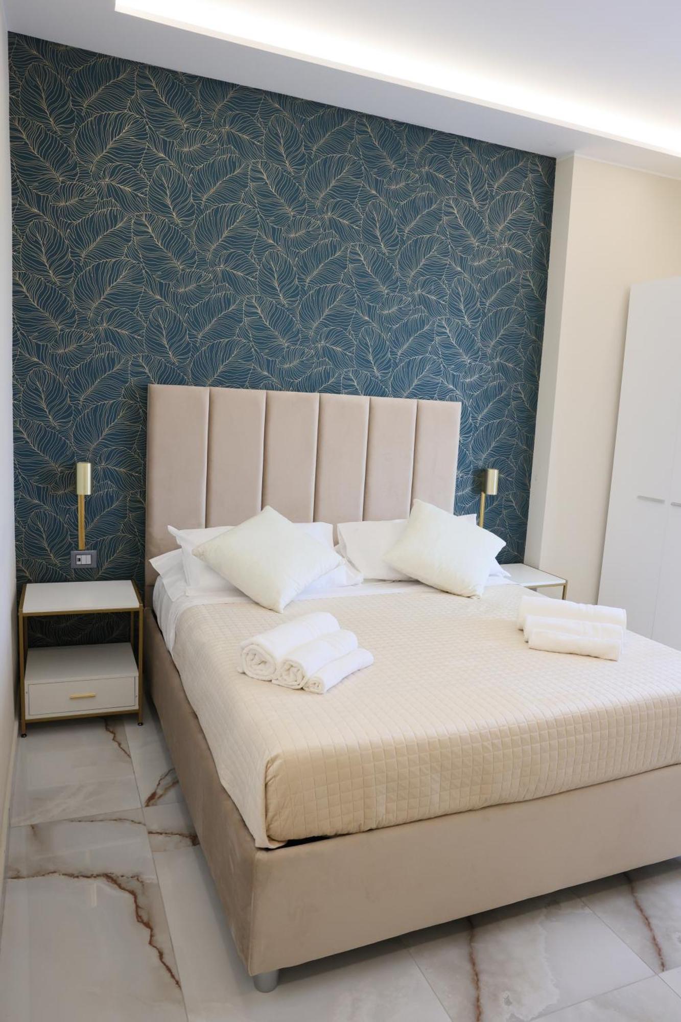 Napoli Central Suites * Naples
