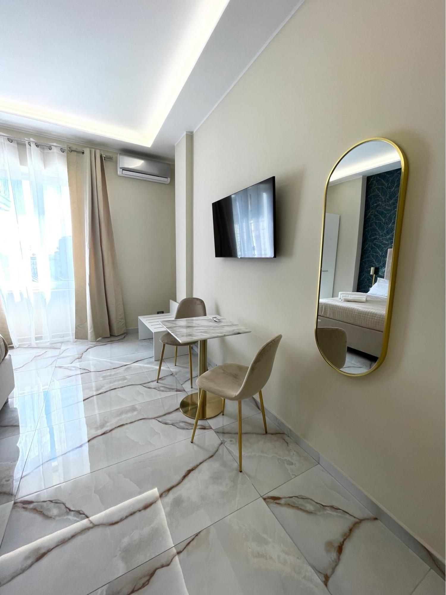 Napoli Central Suites * Naples